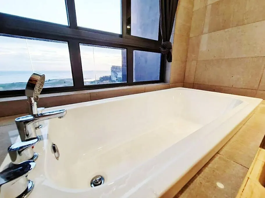 Sunsetfullyseaview#Netflix#Sofabed#Freecarprk#4Pax#Privatebathtub#Imperioresidence Malacca 0*,