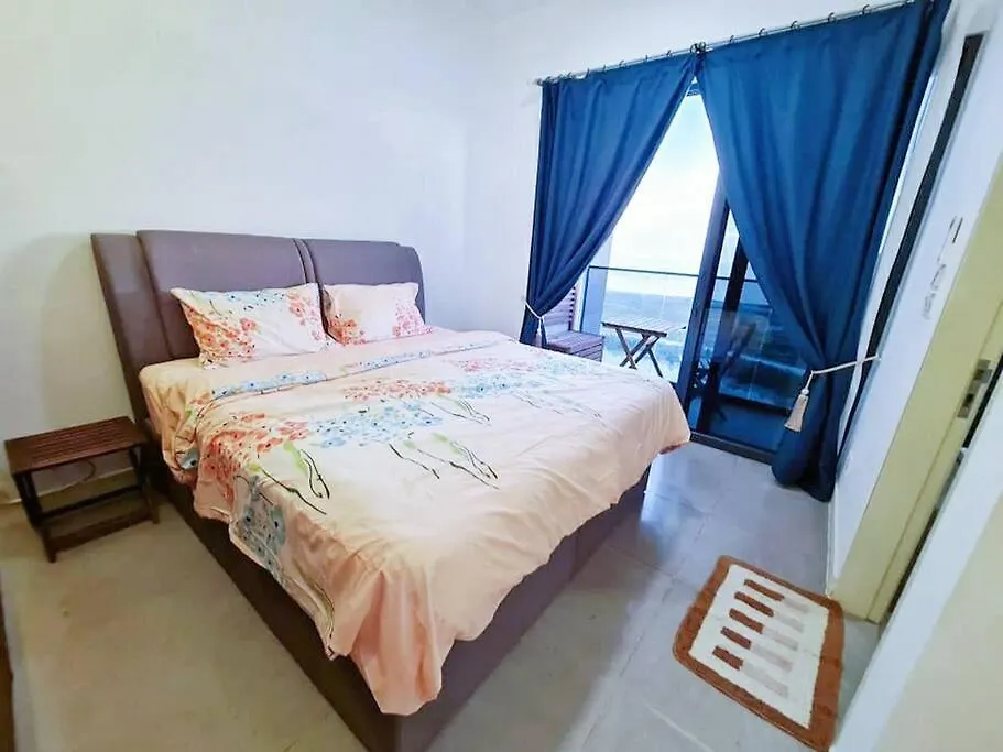 Sunsetfullyseaview#Netflix#Sofabed#Freecarprk#4Pax#Privatebathtub#Imperioresidence Malacca Malaysia