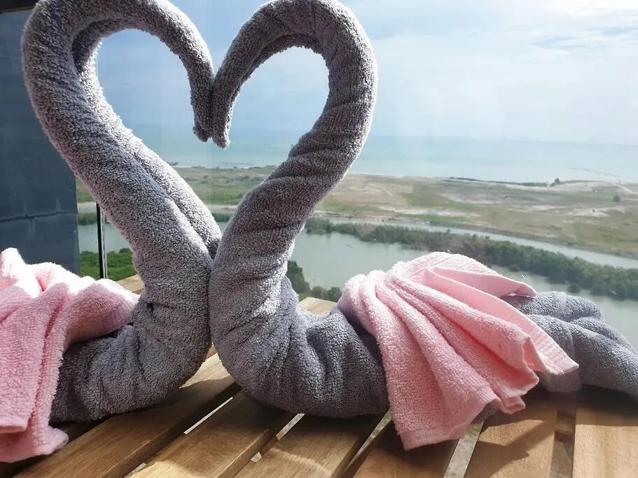 Sunsetfullyseaview#Netflix#Sofabed#Freecarprk#4Pax#Privatebathtub#Imperioresidence Malacca Apartment