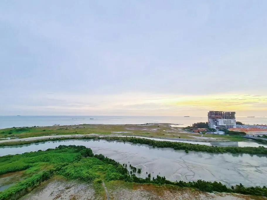 Apartment Sunsetfullyseaview#Netflix#Sofabed#Freecarprk#4Pax#Privatebathtub#Imperioresidence Malacca